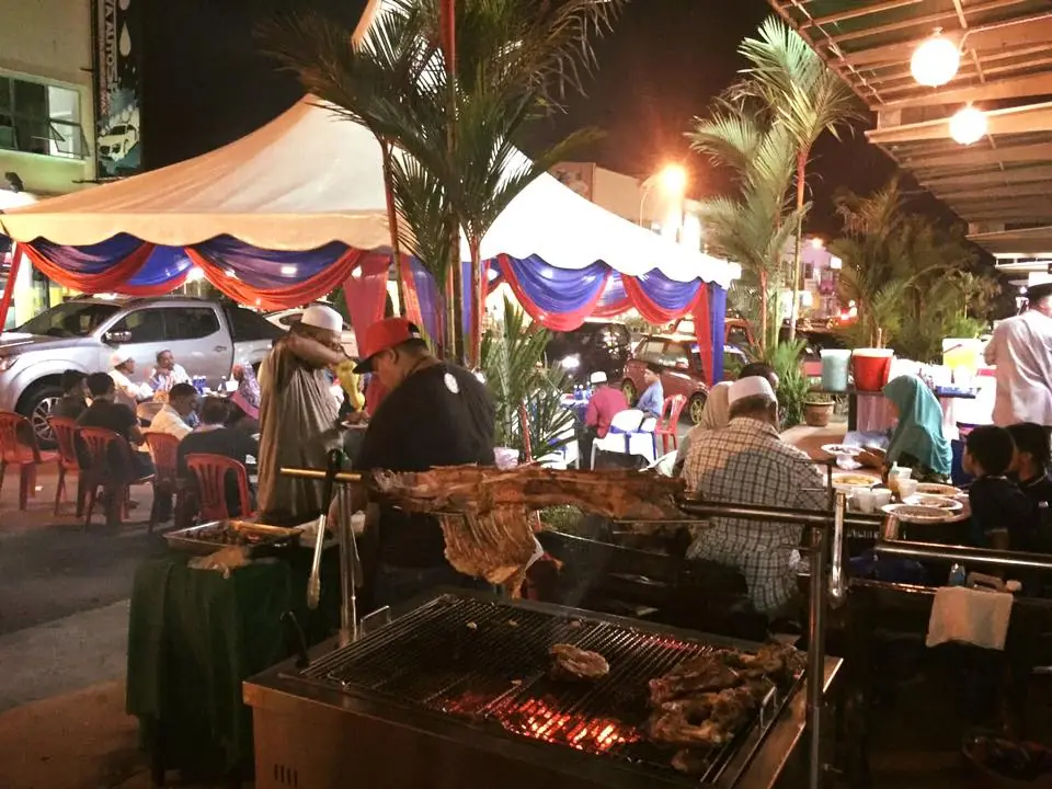 Kambing golek untuk majlis tahlil di Taman Gaya